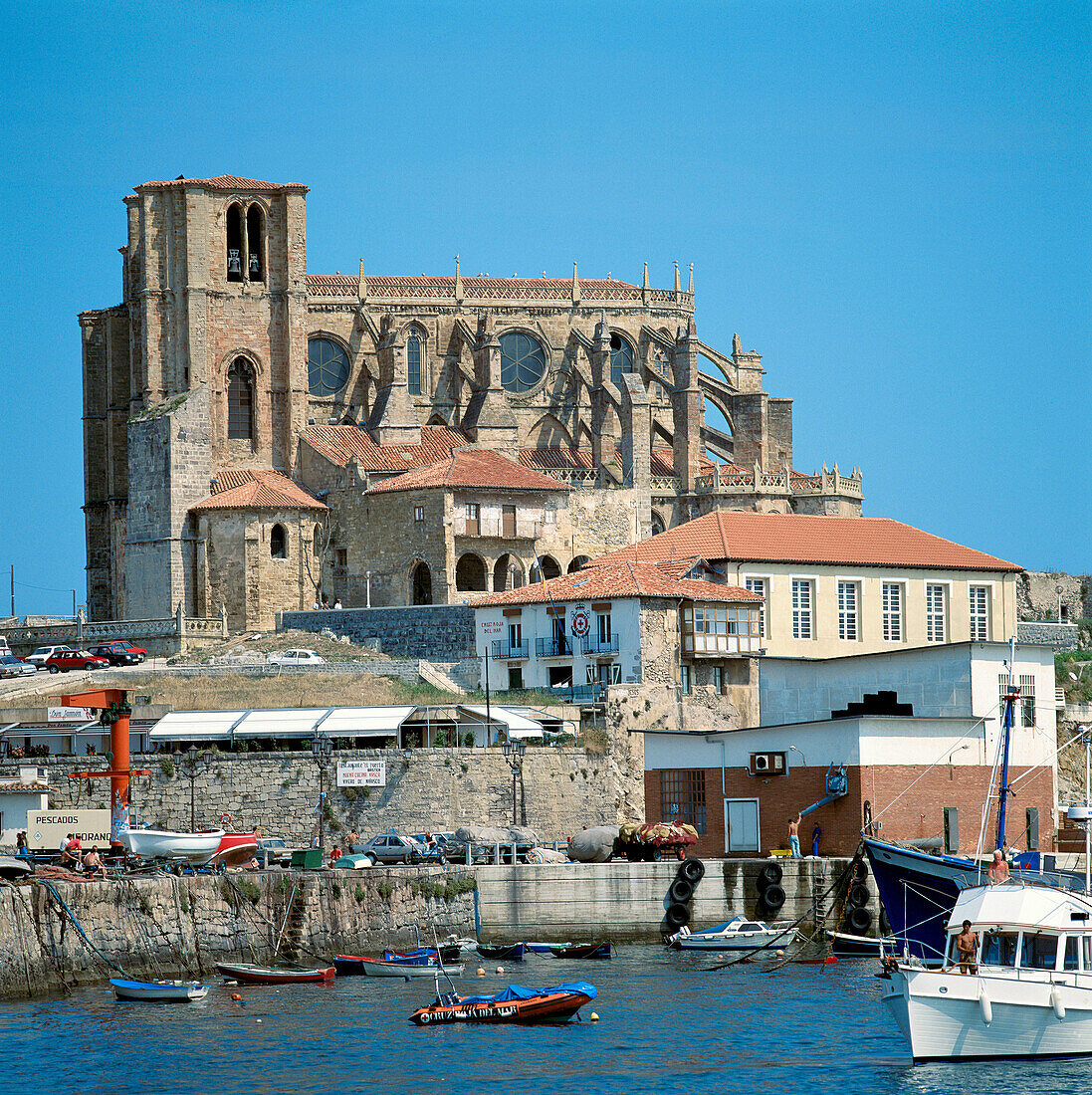 Gotische Kirche Nuestra Señora de la Asunción (XIII-XV). Castro Urdiales. Kantabrien. Spanien.