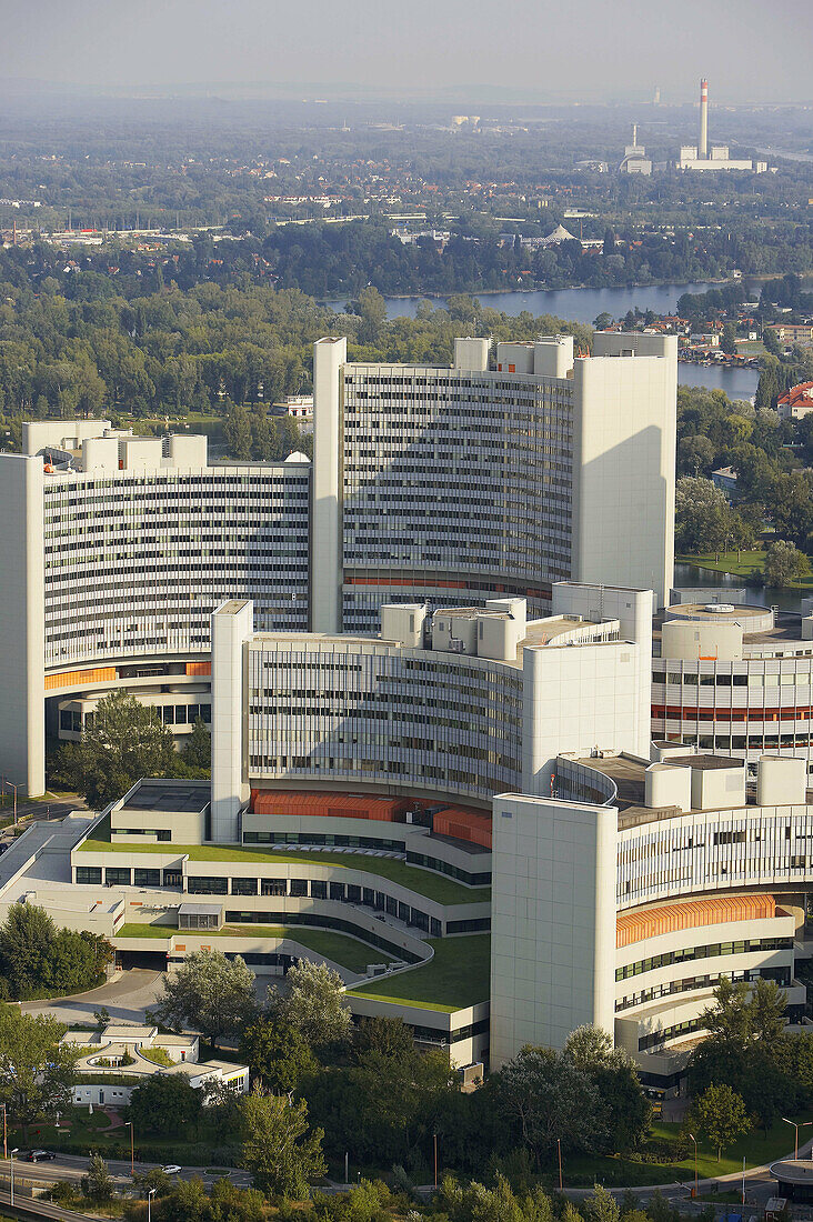 Vienna International Centre (VIC) alias UNO City, Campus und Gebäudekomplex, in dem Organisationen der Vereinten Nationen in Wien untergebracht sind. Österreich