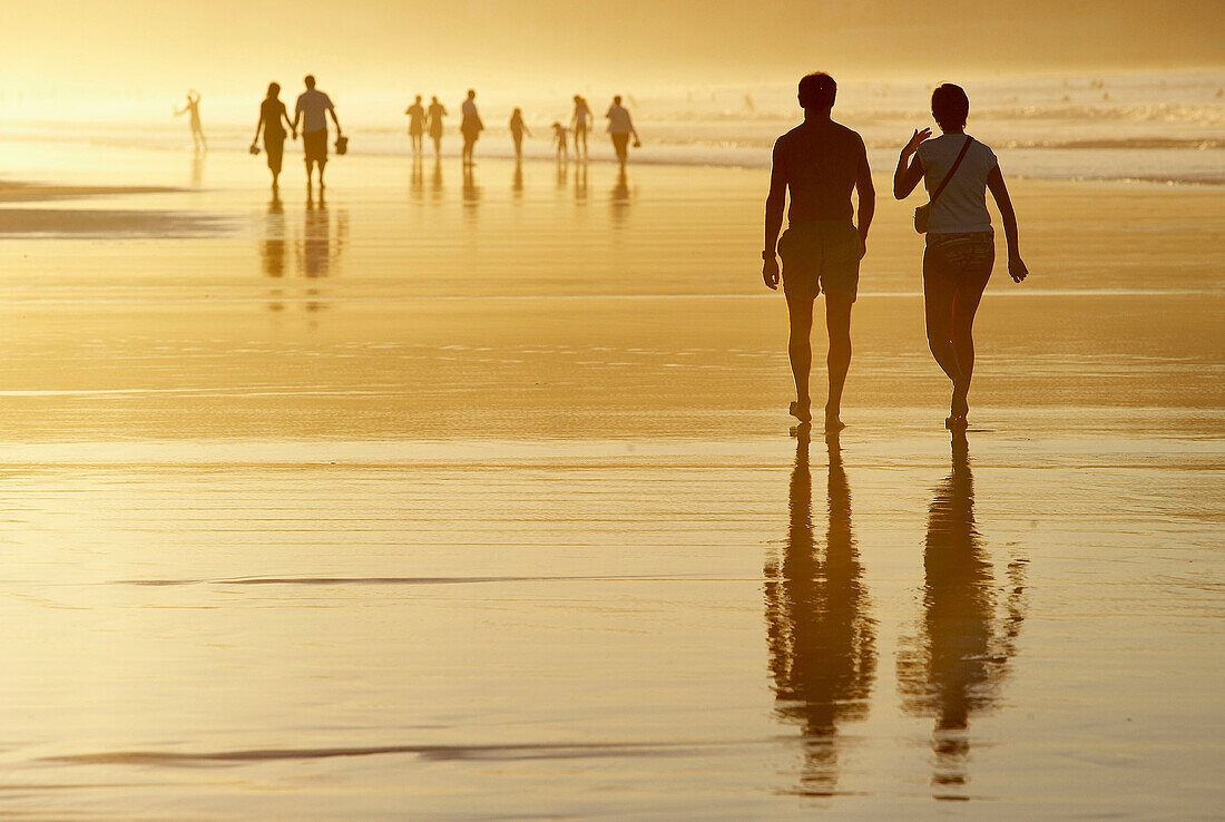 Sonnenuntergang, Strand von Hendaye, Aquitanien, Pyrenées Atlantiques, Frankreich