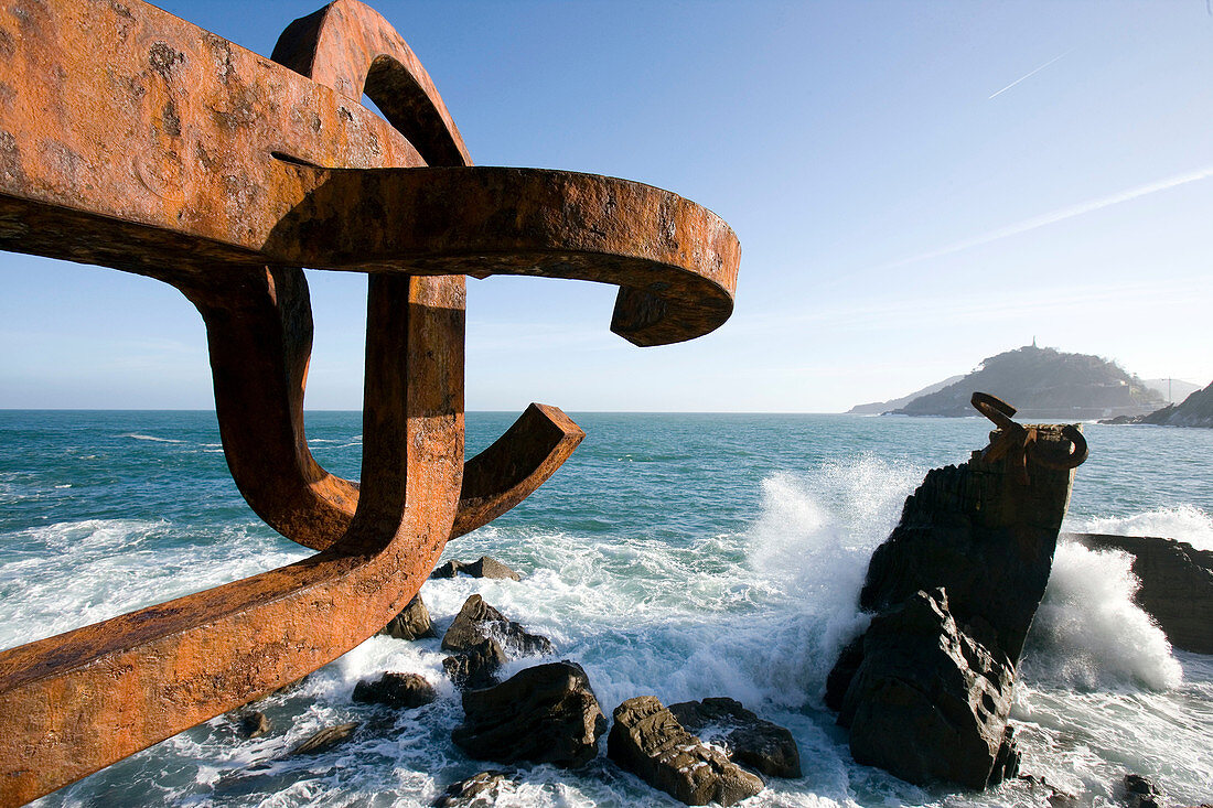 Peine de los Vientos Skulptur von Eduardo Chillida, San Sebastian. Guipuzcoa, Euskadi, Spanien