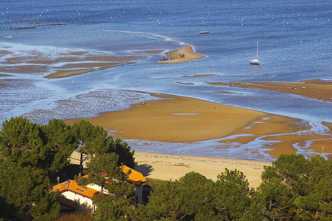 Blick vom Leuchtturm in Cap Ferret auf das Bassin dArcachon, Dept. Gironde, Frankreich