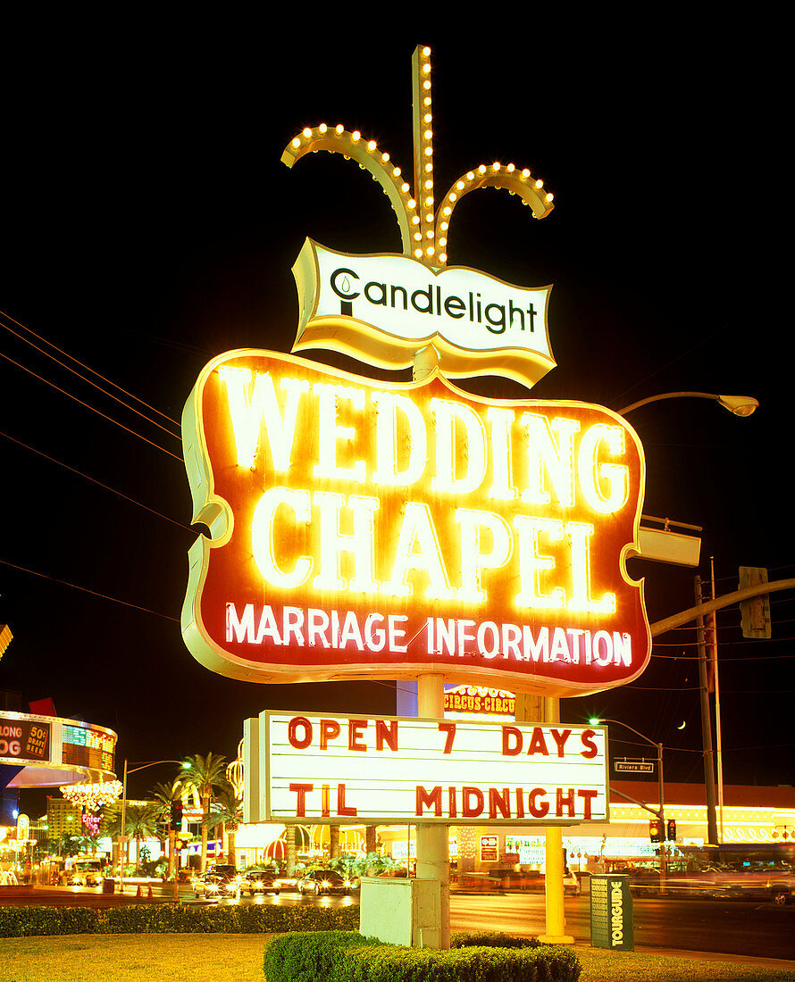 Neon sign, Wedding chapel, the strip, Las vegas, Nevada, USA.