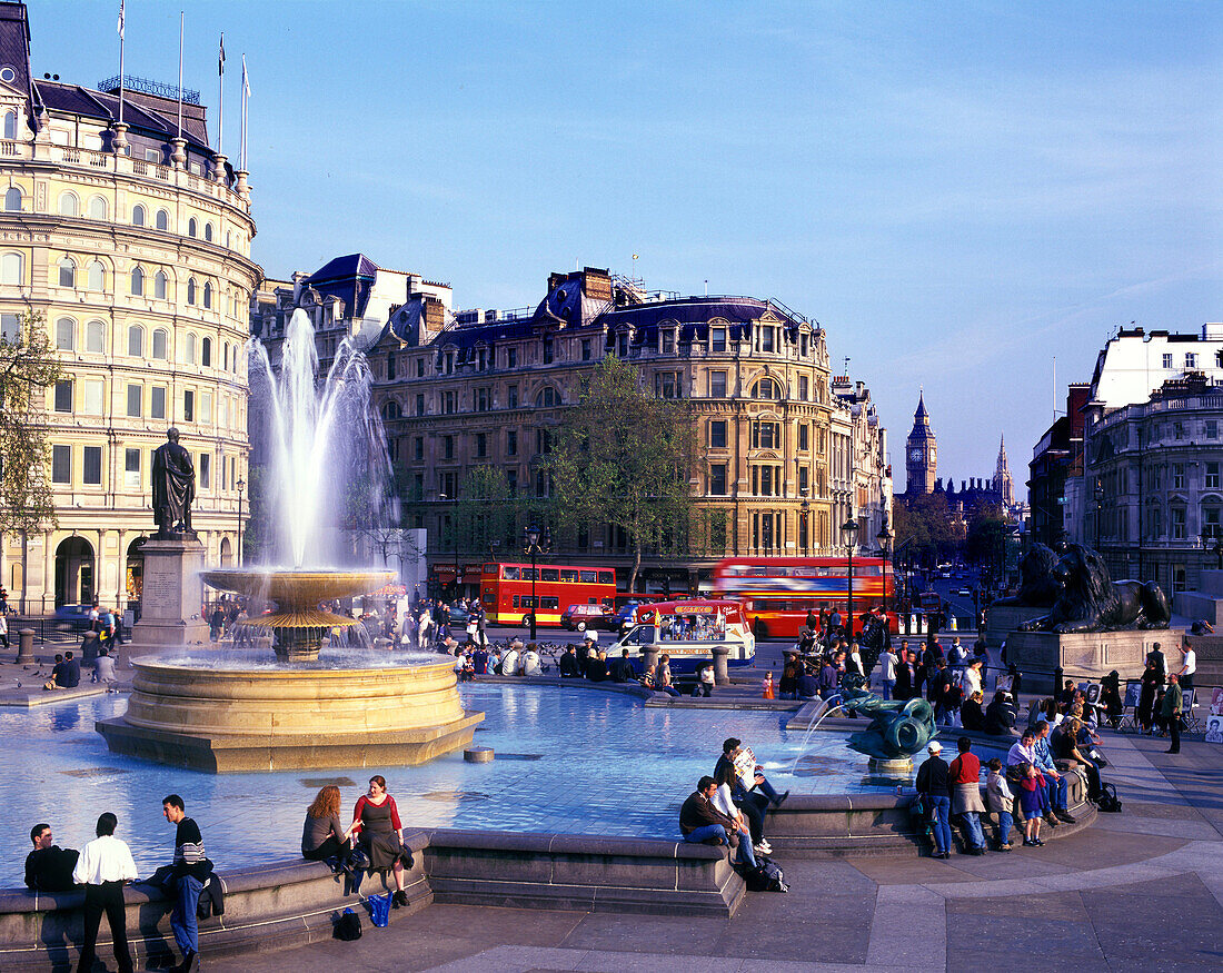 Street scene, Fountain, trafalgar square, London, England, U.K.