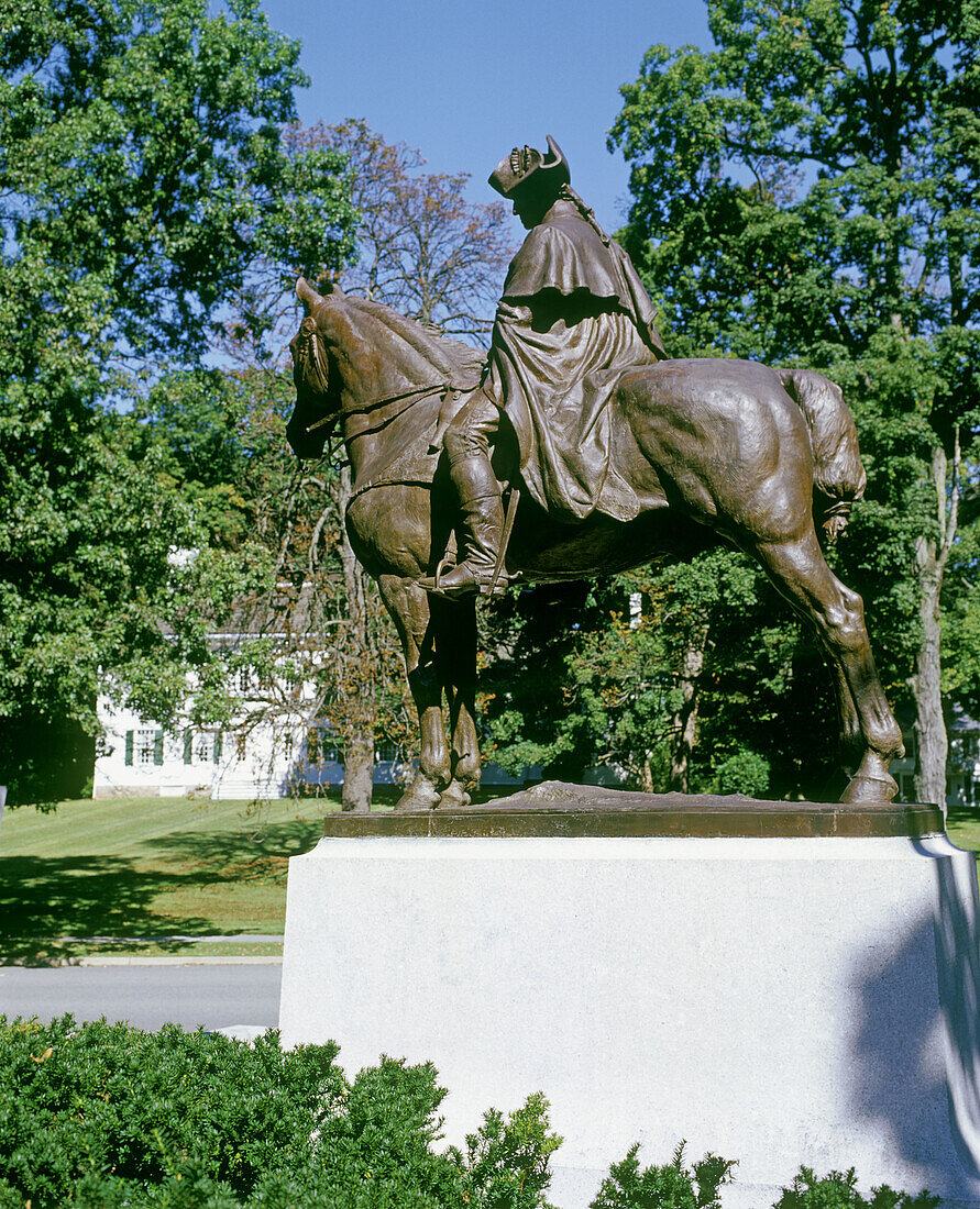 Washington s statue and headquarters. Morristown. New Jersey, USA