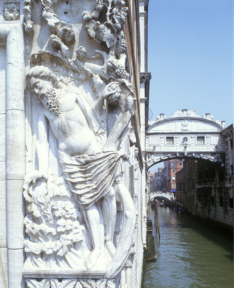 Bridge of sighs, Venice, Italy.