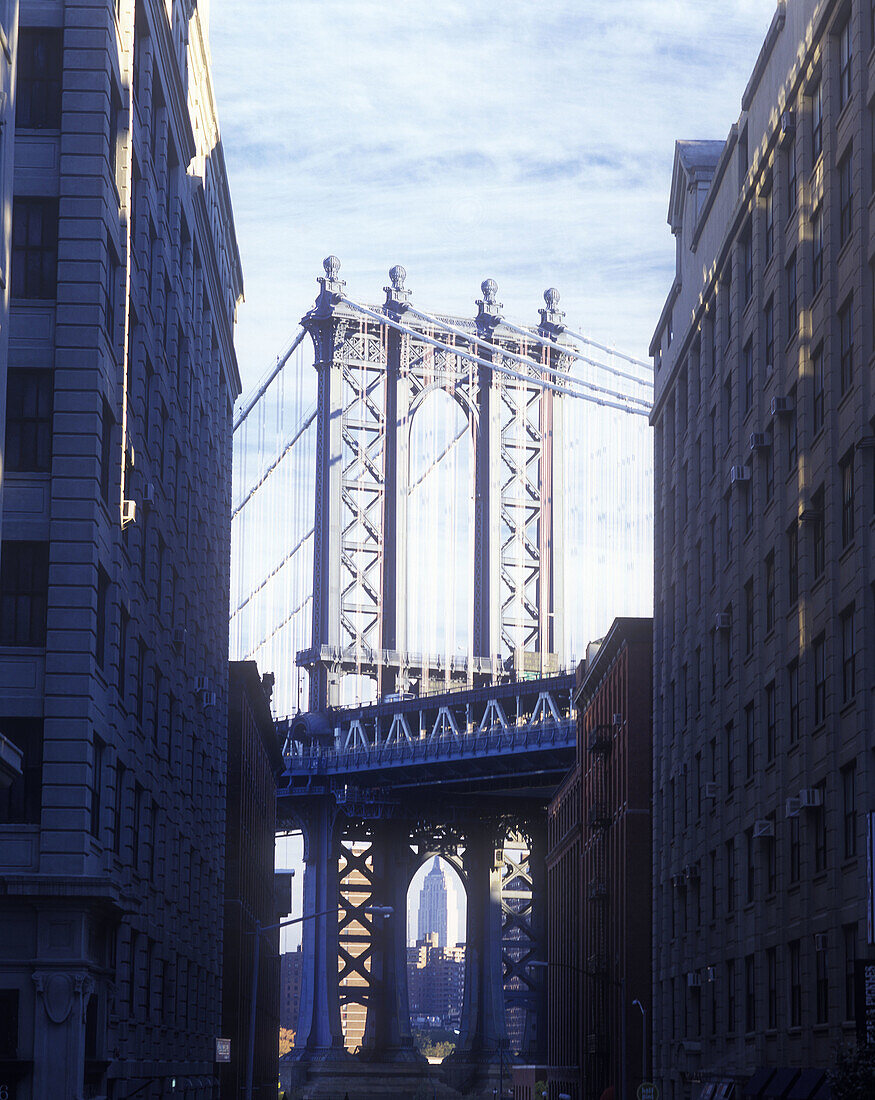 Manhattan bridge, Adams Street, Brooklyn, New York, USA