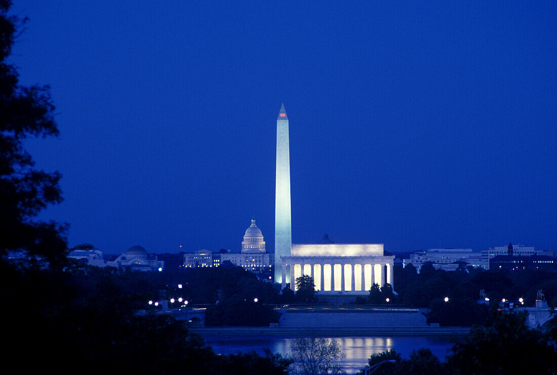 Monuments & capitol building, Washington D.C., USA.