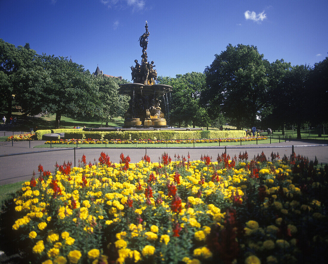Ross fountain, Princes street gardens, Edinburgh, Scotland, U.k.