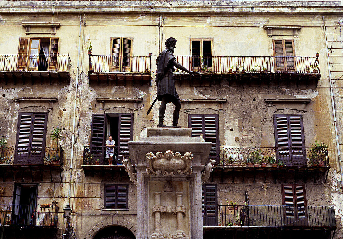 Statue of Charles V, king of Spain and Sicily, Palermo. Sicily. Italy