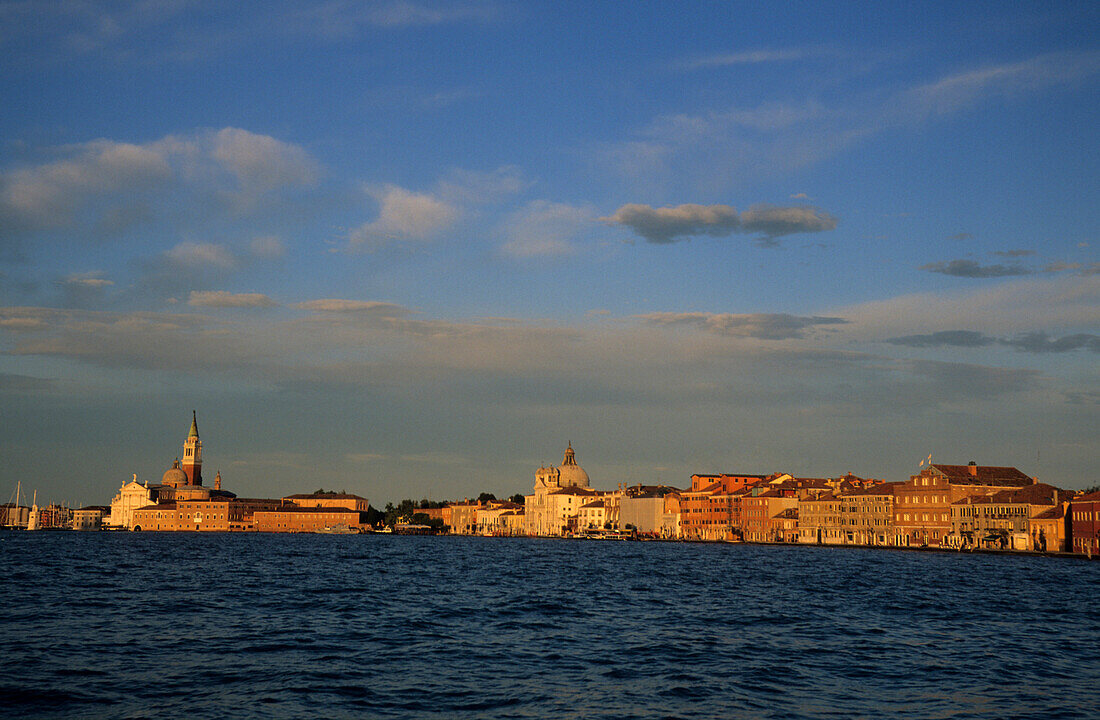 Venedig von der Lagune aus, San Giorgio und La Giudecca, Venedig, Venezien, Italien