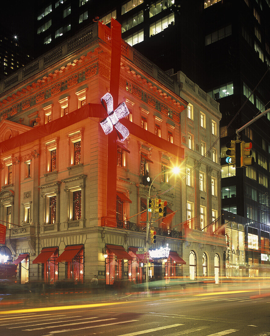 Christmas, Cartier, Fifth Avenue, Manhattan, New York, USA