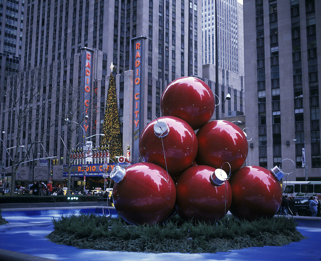 Christmas, Radio city music hall, Rockefeller Center, Manhattan, New York, USA