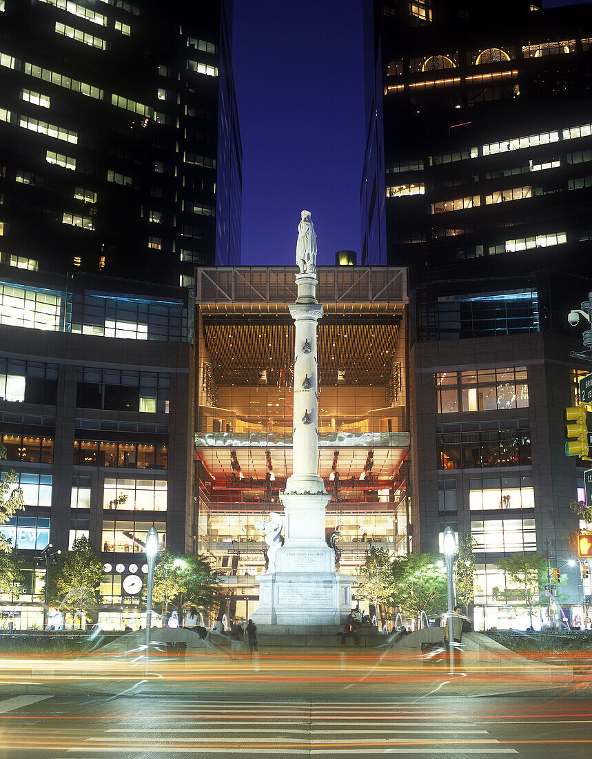 Columbus statue, Columbus circle, Upper west side, Manhattan, New York, Usa