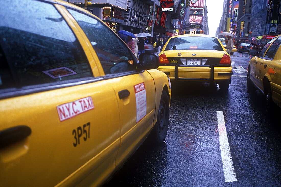 Taxi cabs, Times square, Midtown, Manhattan, New York, USA