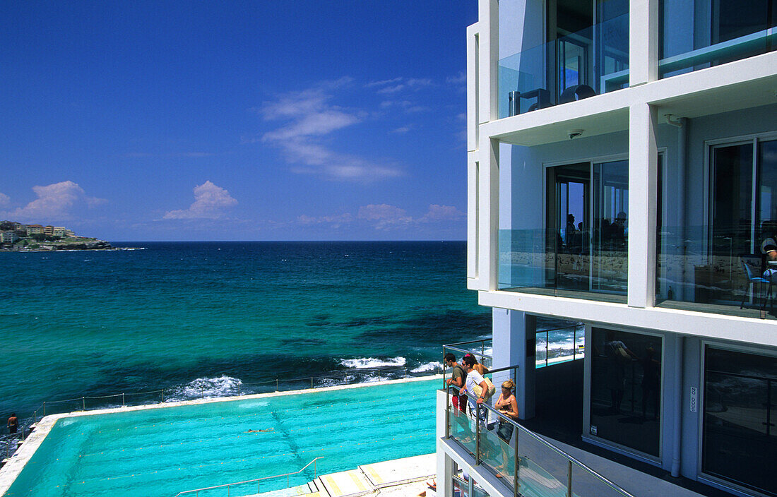 Das neue Bondi Iceberg Gebäude mit Pool am Bondi Beach, Sydney, New South Wales, Australien