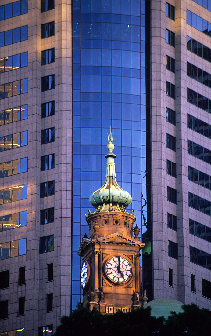 The clock tower of the Lands Department Building in der city, Sydney, New South Wales, Australia