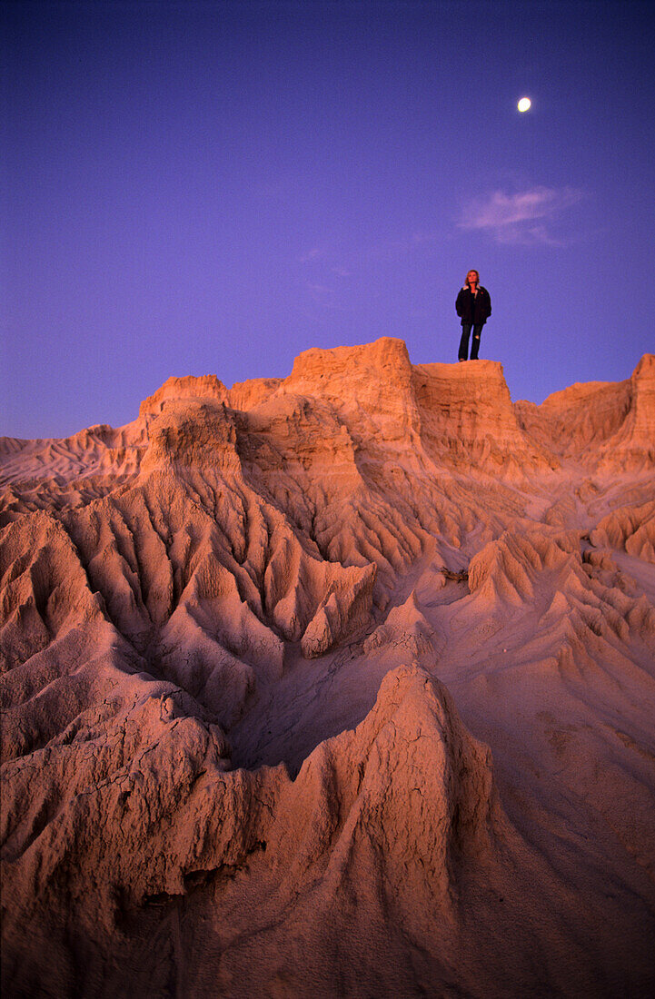 Die erodierten Reste der Wall of China, einer uralten Sanddüne, Mungo National Park, New South Wales, Australien