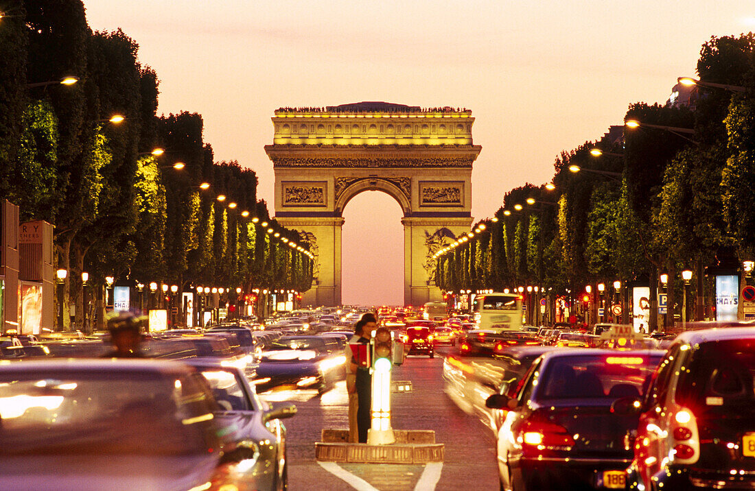Arc de Triomphe. Paris, France