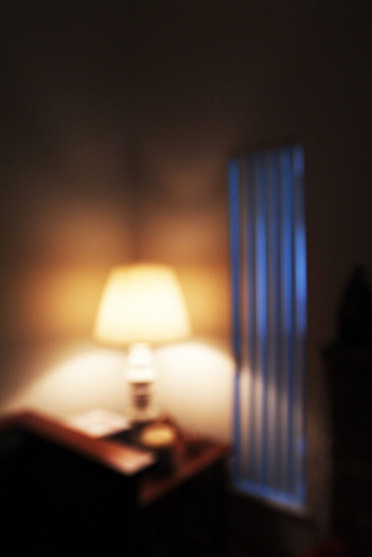  Blurred, Color, Colour, Concept, Concepts, Corner, Corners, Decoration, Furniture, Illumination, Indoor, Indoors, Inside, Interior, Lamp, Lamps, Lighting, Living room, Living rooms, Nobody, Sitting room, Sitting rooms, Table, Tables, Turned on, Vertical,