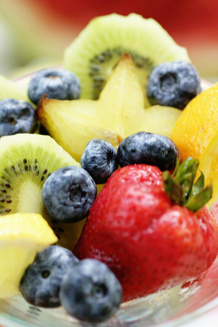  Detail, Details, Ernährung, Farbe, Frucht, Früchte, Gastronomie, Mittagessen, Nachtisch, Nachtische, Nahaufnahme, Nahaufnahmen, Nahrung, Nahrungsmittel, Obst, Stilleben, Vertikal, C71-259895, agefotostock 