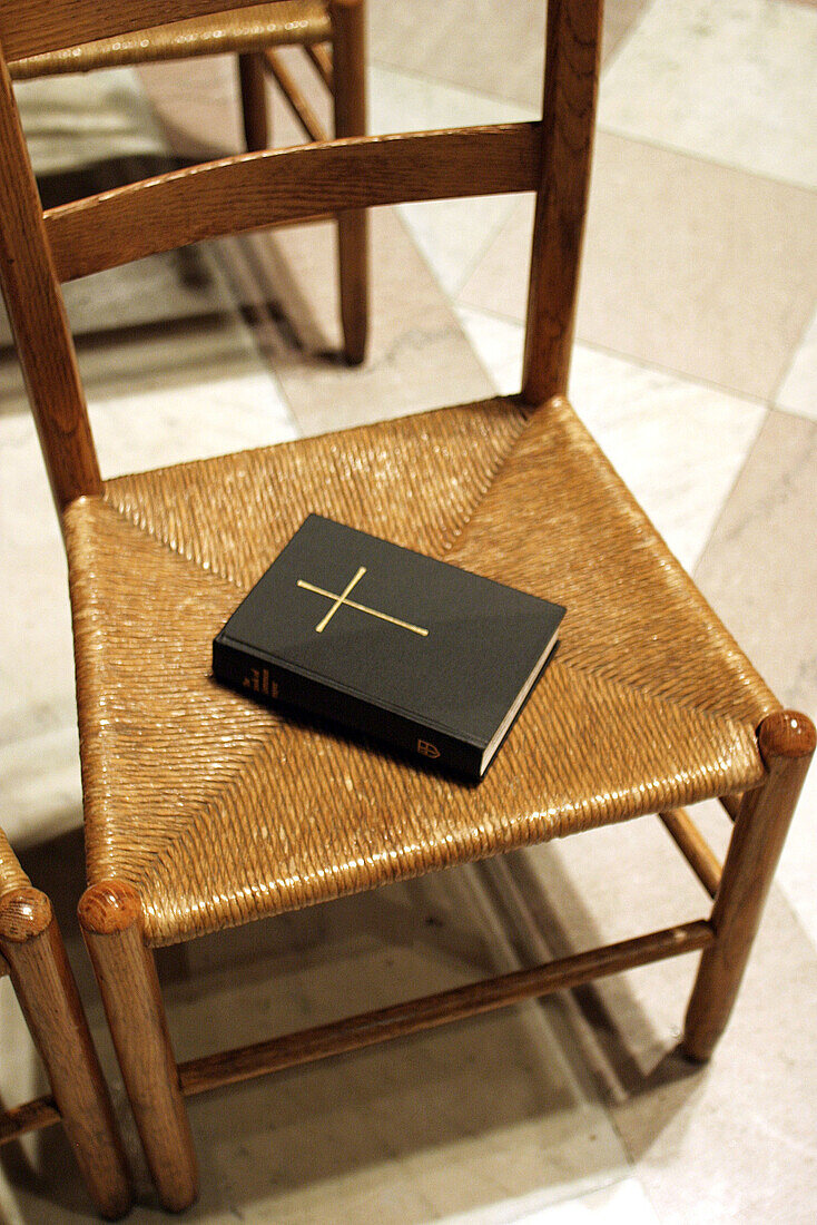  Bible, Bibles, Chair, Chairs, Christian, Christianity, Church, Churches, Color, Colour, Concept, Concepts, Cross, Crosses, Detail, Details, Faith, Good book, Holy, Holy Bible, Holy book, Holy books, Indoor, Indoors, Inside, Interior, Object, Objects, One