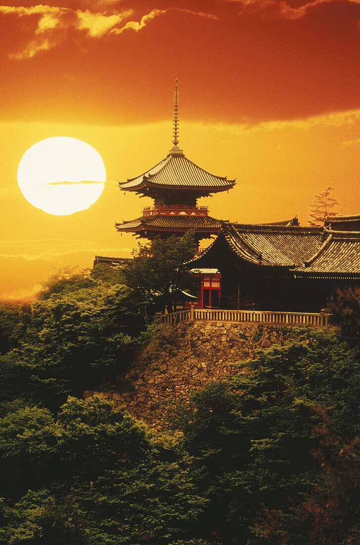 Kiyomizu temple. Kyoto. Japan