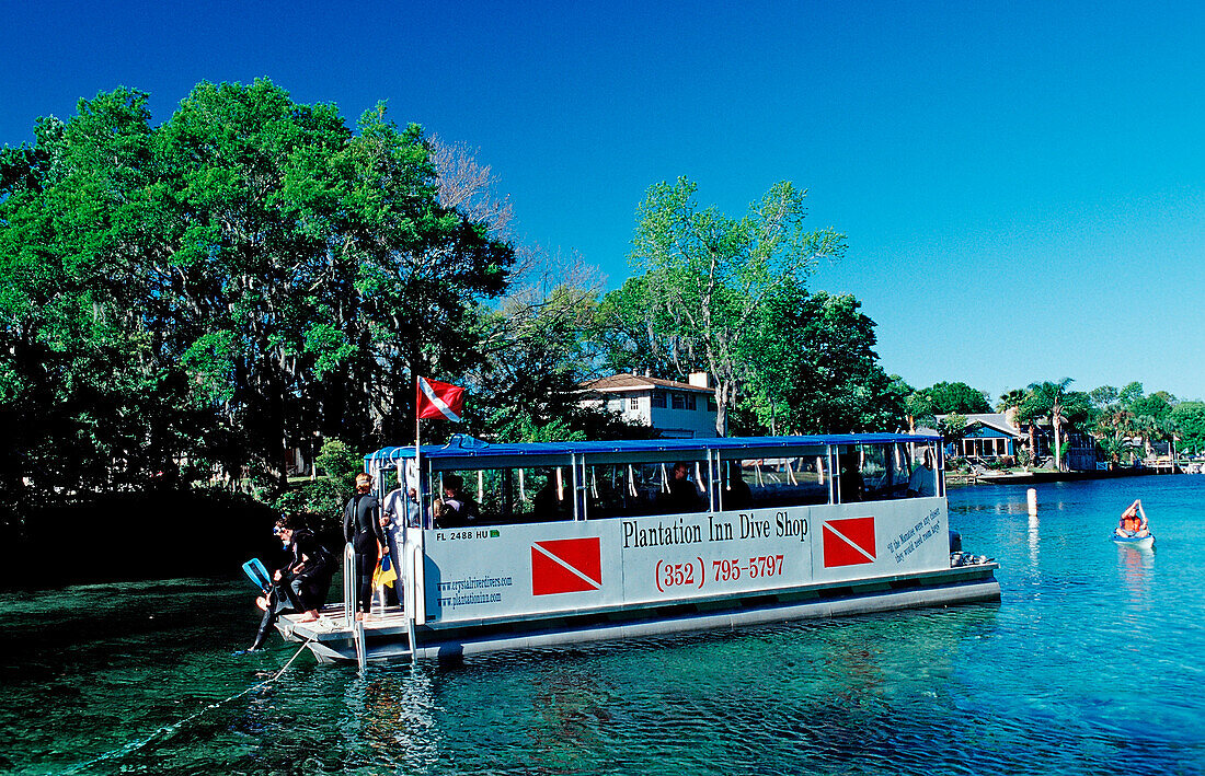 Diving boat in the Three Sisters Manatee Sanctuary,  USA, Florida, Crystal River