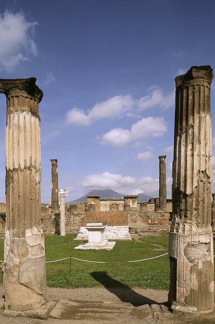 Temple of Apollo, ruins of the old Roman city of Pompeii. Campania, Italy