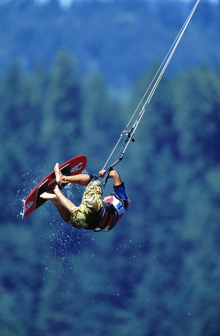 Kiteboarding. 2002 Gorge Games. Hood River, Oregon. USA