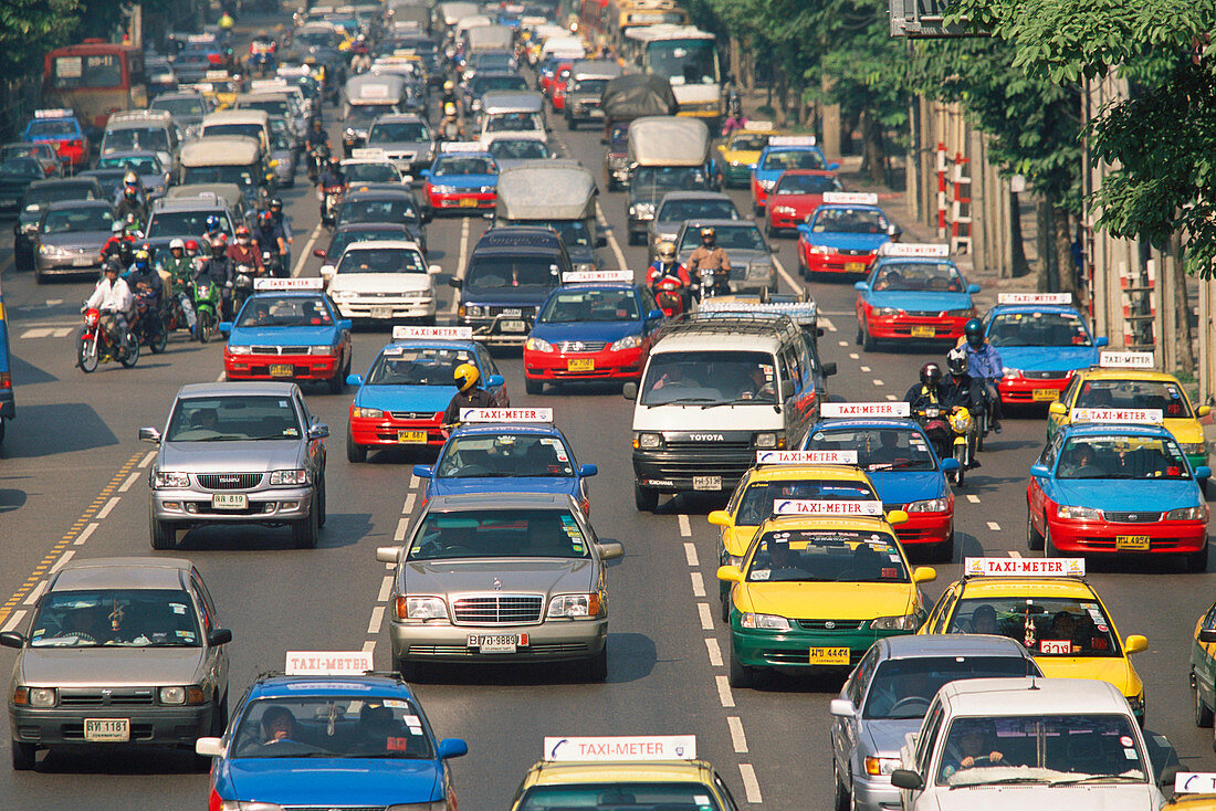 Rush hour traffic. Phetchaburi Rad. Bangkok. Thailand