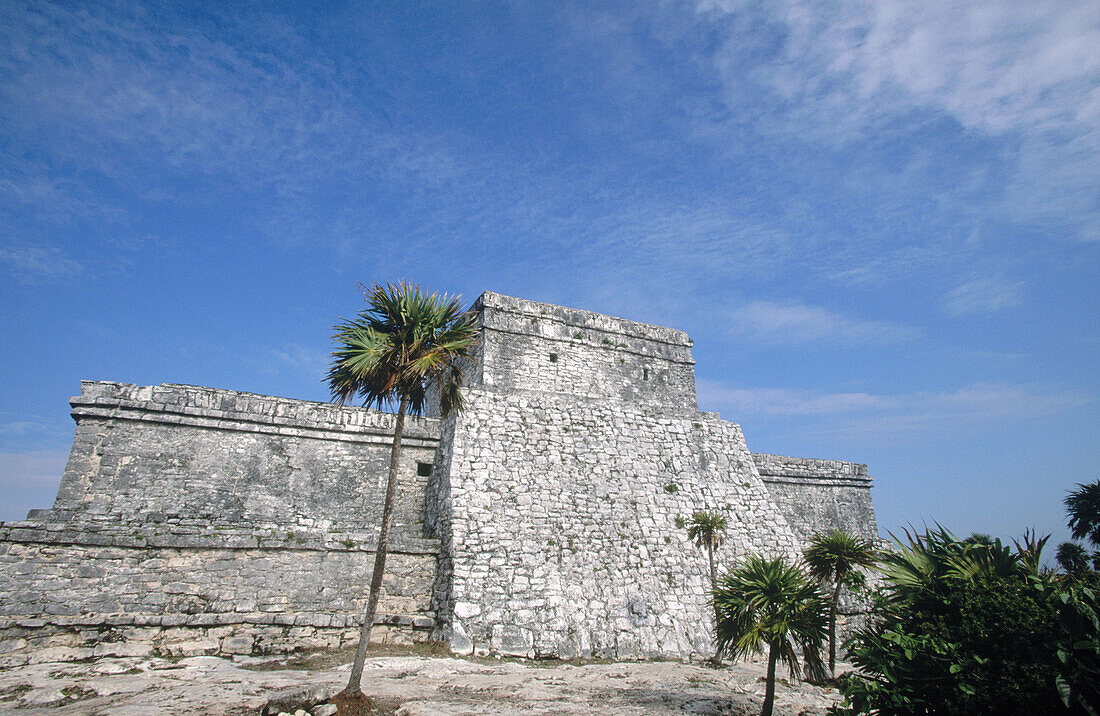 El Castillo (The Castle). Mayans ruins of Tulum. Mexico