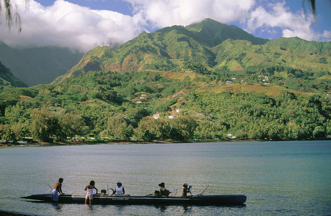 Outrigger canoe. Mahina, Matavai Bay. Tahiti. French Polynesia