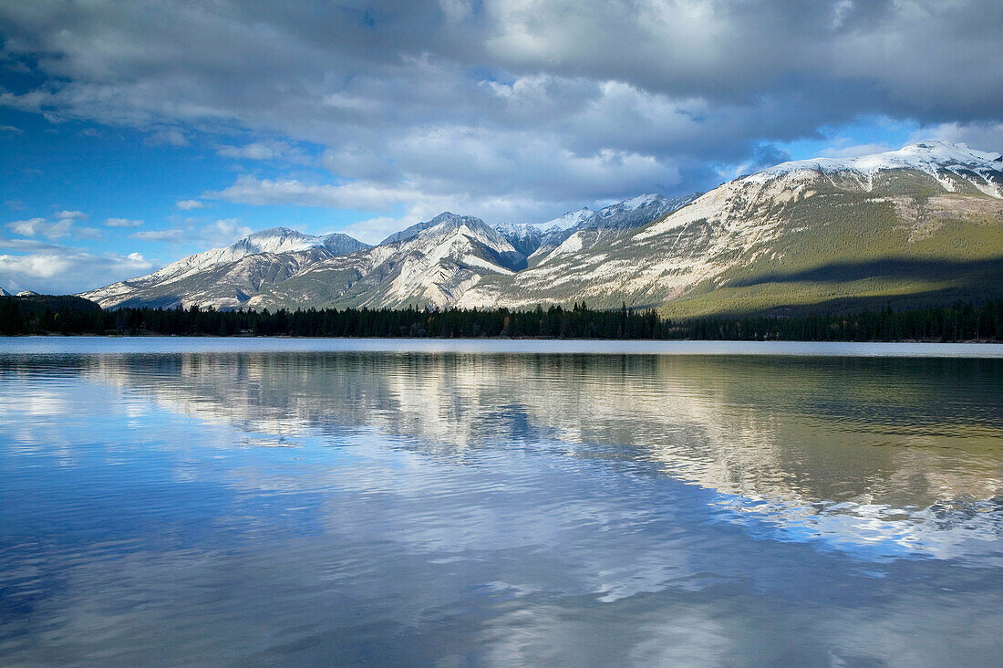 Lake Edith. Jasper National Park. Alberta, Canada