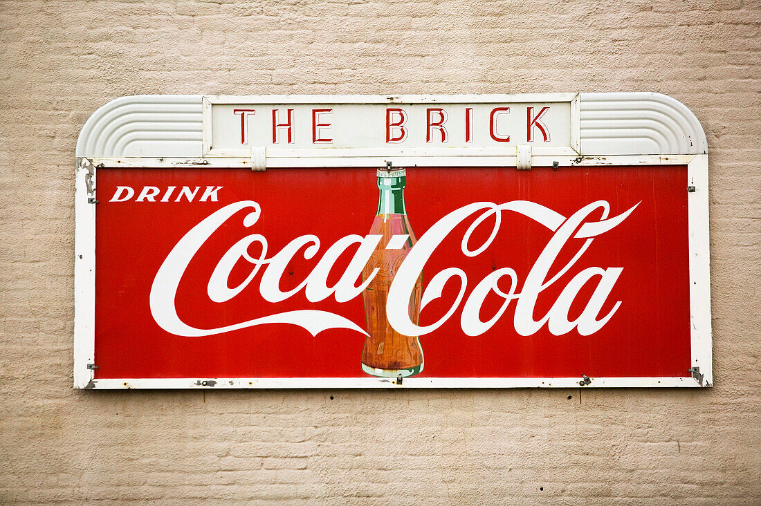 Brick Tavern , the oldest bar in Washington, site of TV s Northern Exposure show. Roslyn. Washington, USA