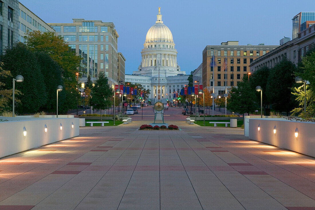 Wisconsin State Capitol Building, exterior in early morning from Monona Terrace. Madison. Wisconsin, USA