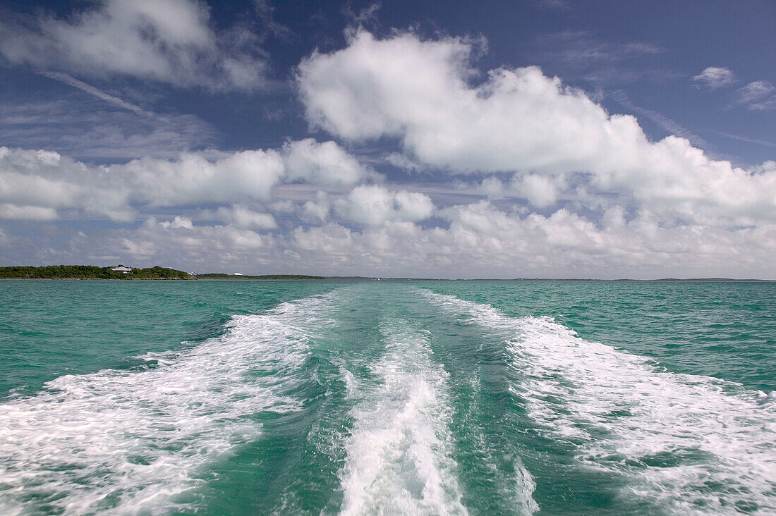 Bahamas, Abacos, Loyalist Cays , Man O War Cay: Boat Wake, Sea of Abaco