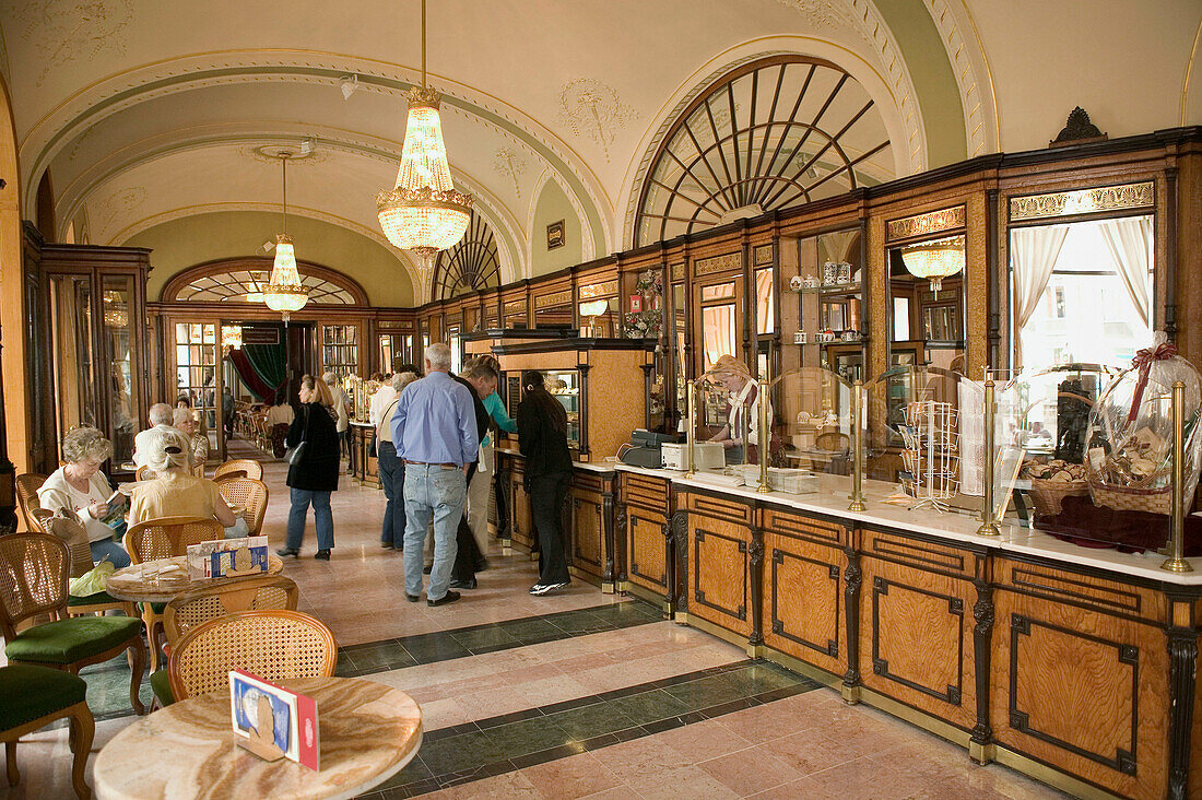 Interior of Gerbeaud Cake Shop (most famous in Budapest). Pest. Budapest. Hungary. 2004.