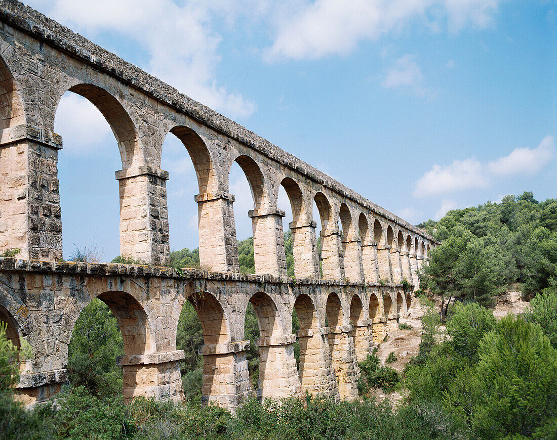 Roman aqueduct, (Pont del Diable). Tarragona, Spain