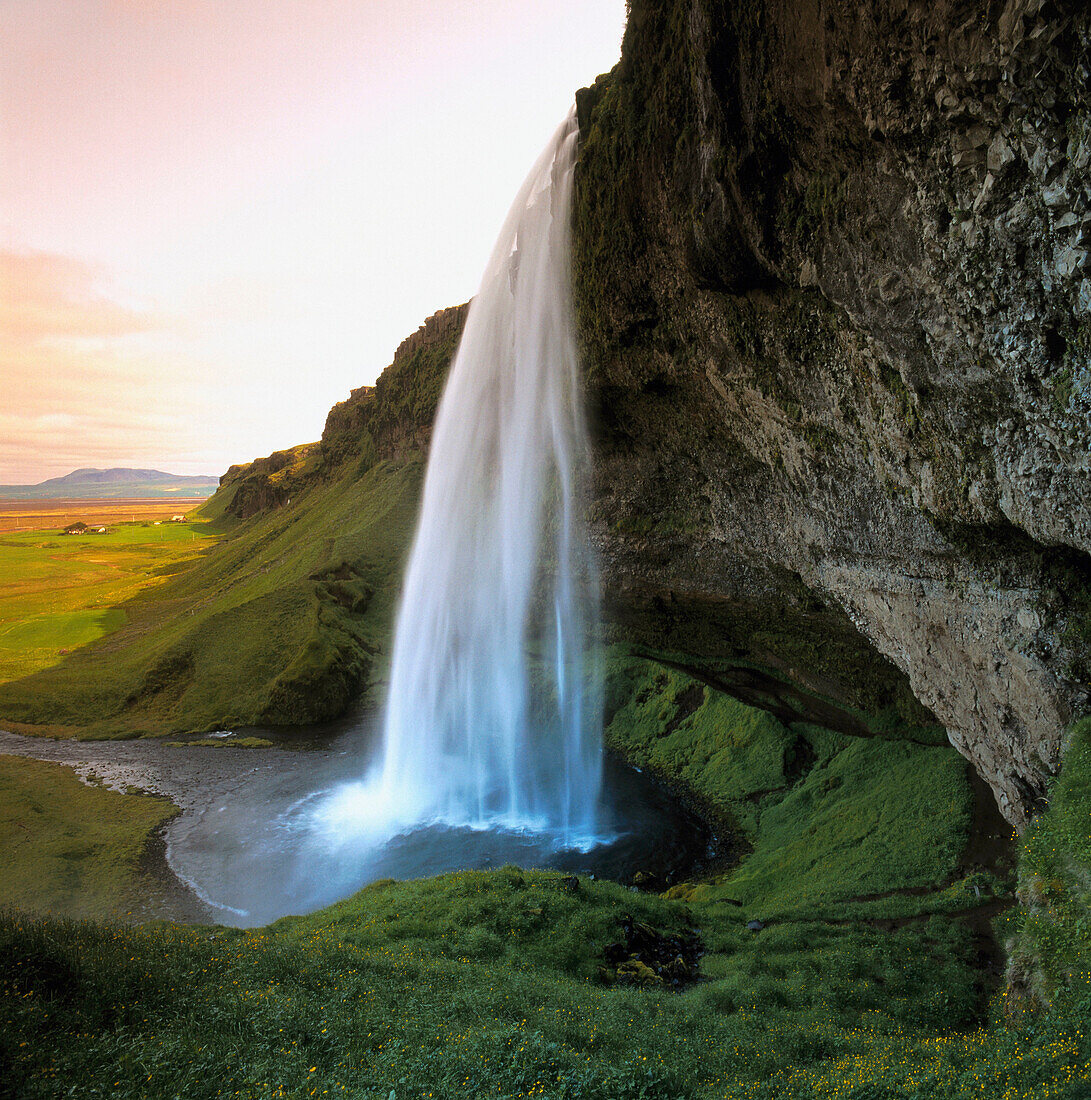 Seljalandsfoss Wasserfall. Island