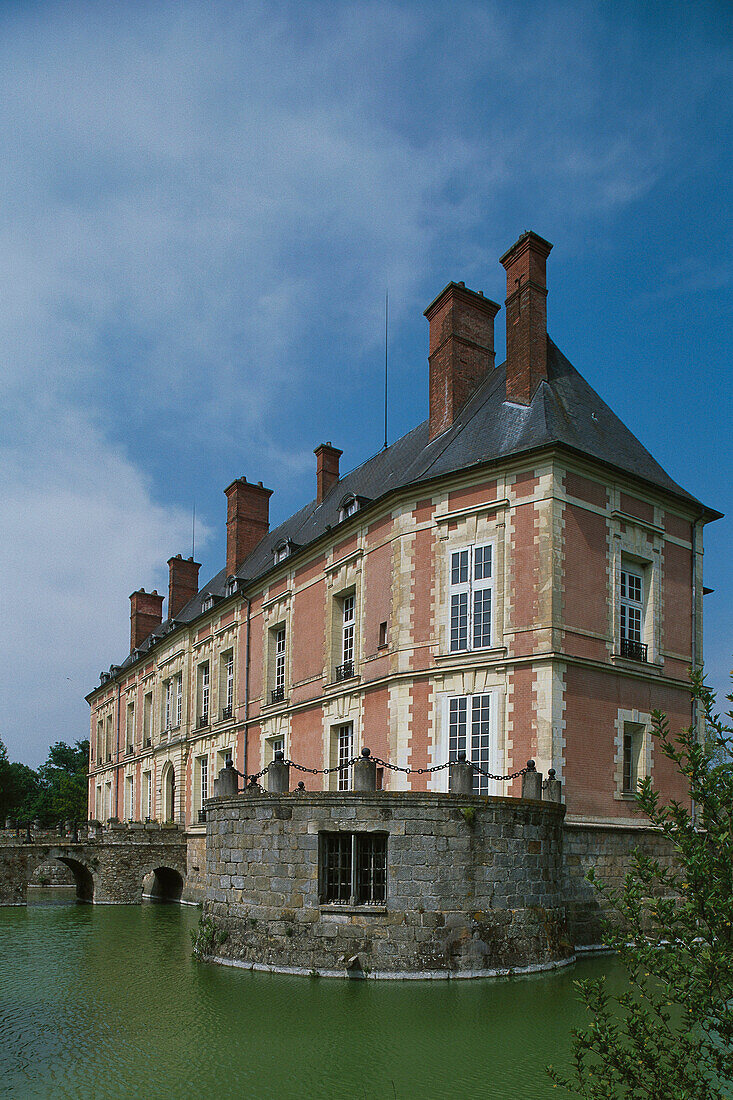 Château de Lésigny. Seinte-et-Marne. Île-de-France. France