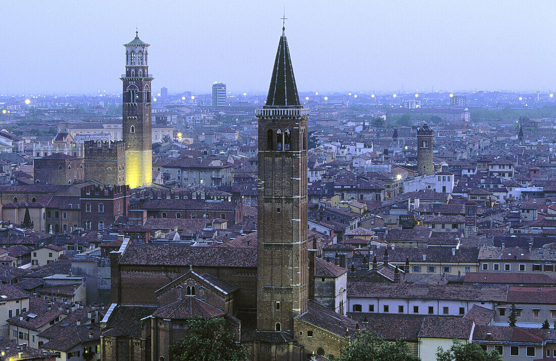 Church of Santa Anastasia (right) and Torre dei Lamberti (left). Veneto, Italy