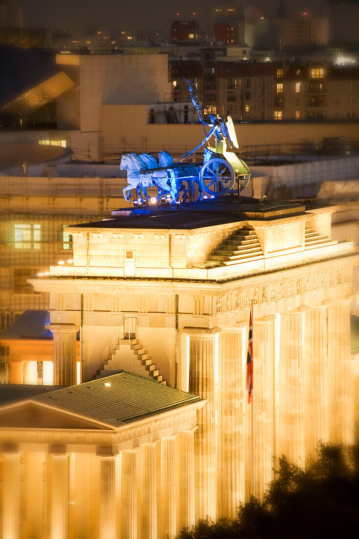 Berlin brandenburg gate, festival of lights 2007, paris square blurred