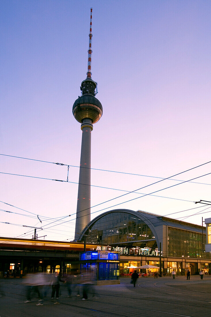 Berlin Bahnhof Alexanderplatz Fernsehturm