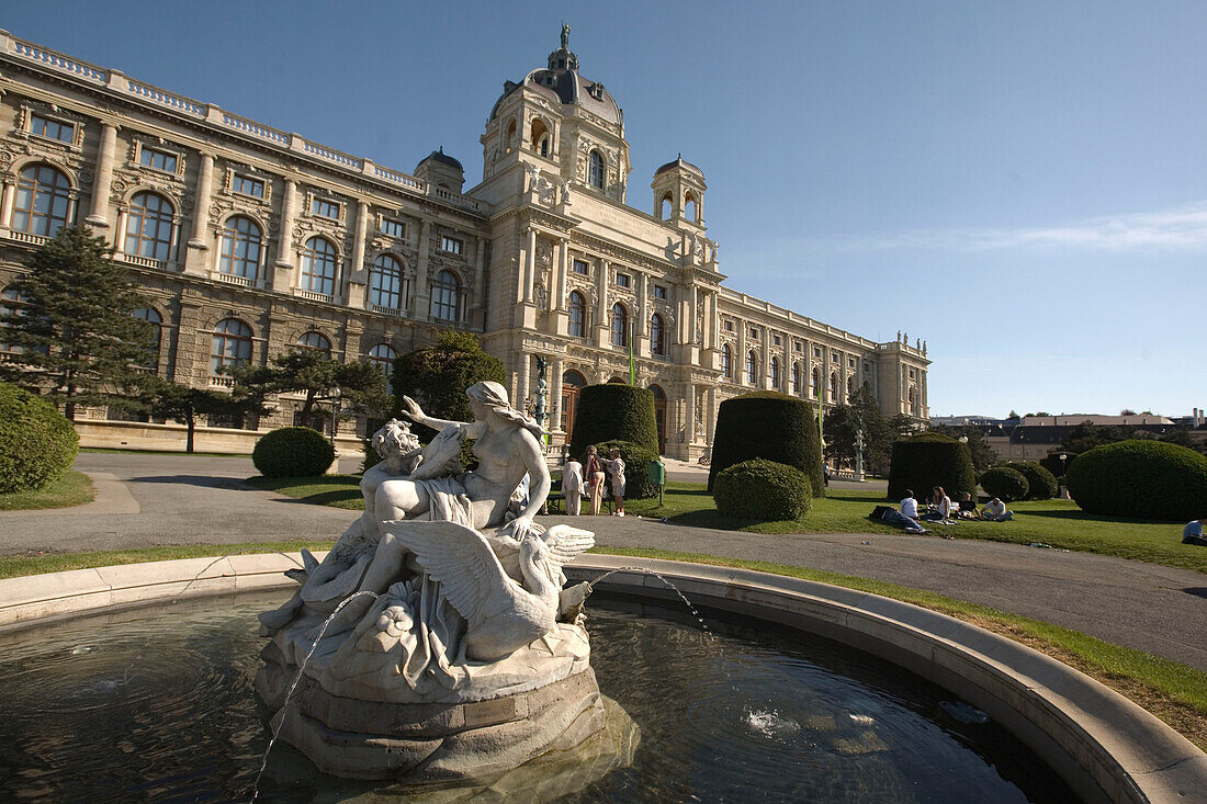 Vienna National History Museum fountain