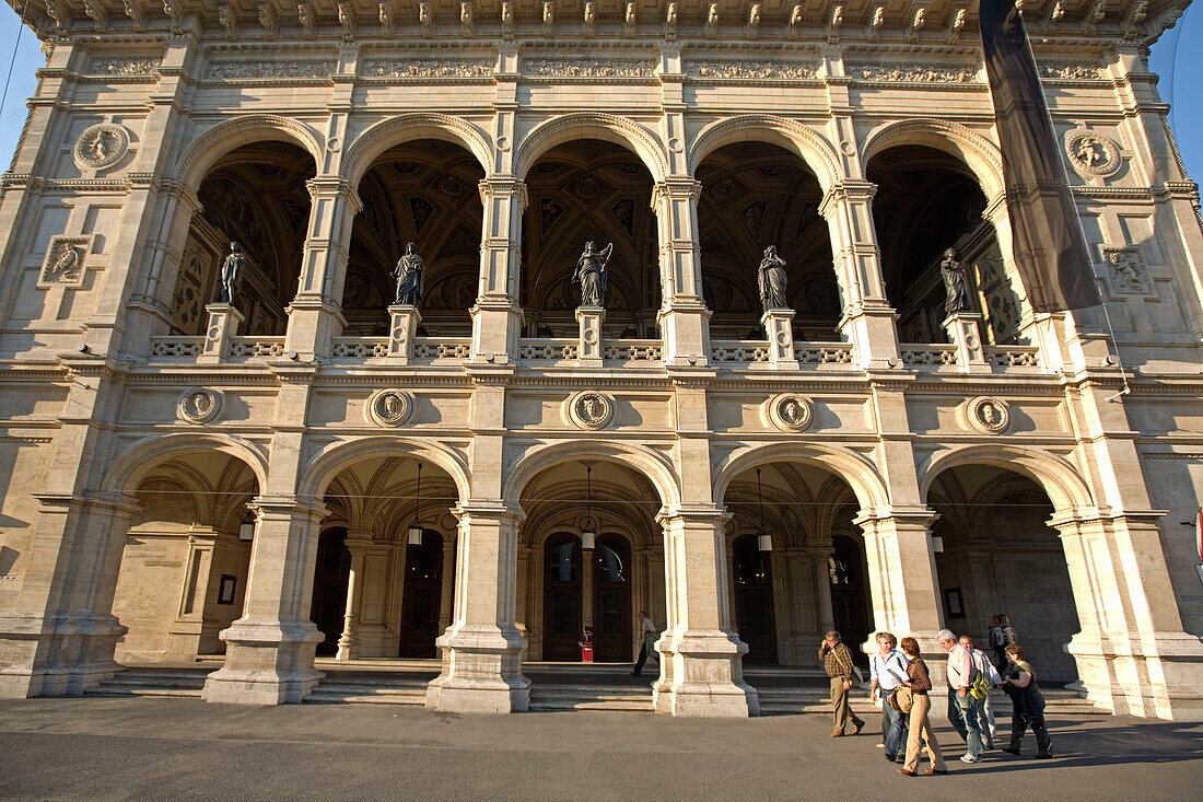 Wien Opernhaus Fassade