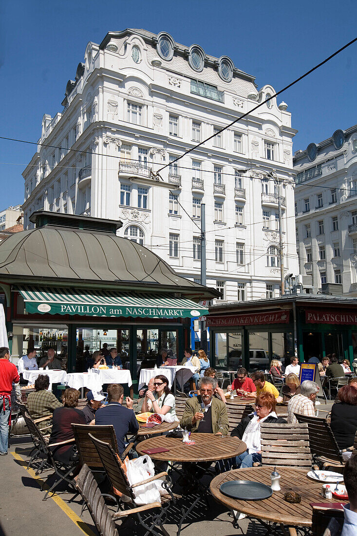 Vienna Naschmarkt street cafe