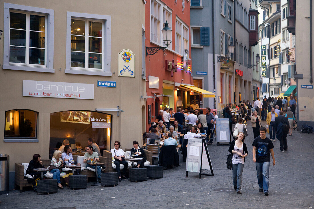 Switzerland, Zürich, Niederdorf, people, restaurants, outdoor