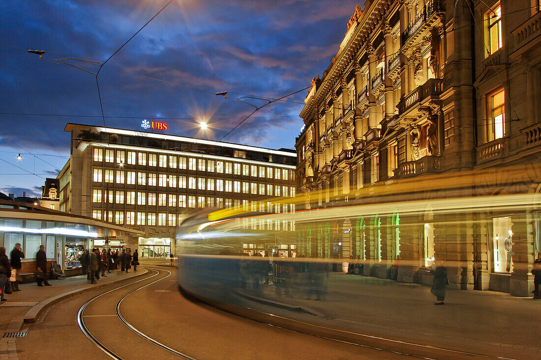 Switzerland, Zurich, credit suisse, bank UBS Bahnhofstrasse, Paradeplatz, Tram