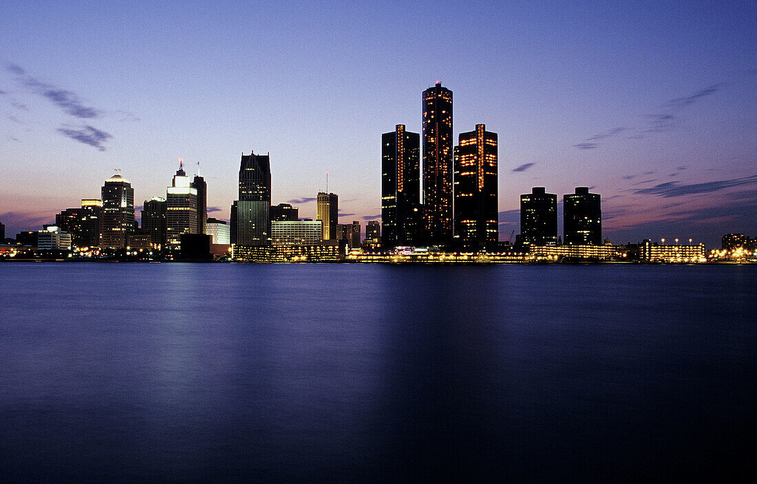 Skyline of Detroit (Michigan, USA) across Detroit River from Windsor (Ontario, Canada)