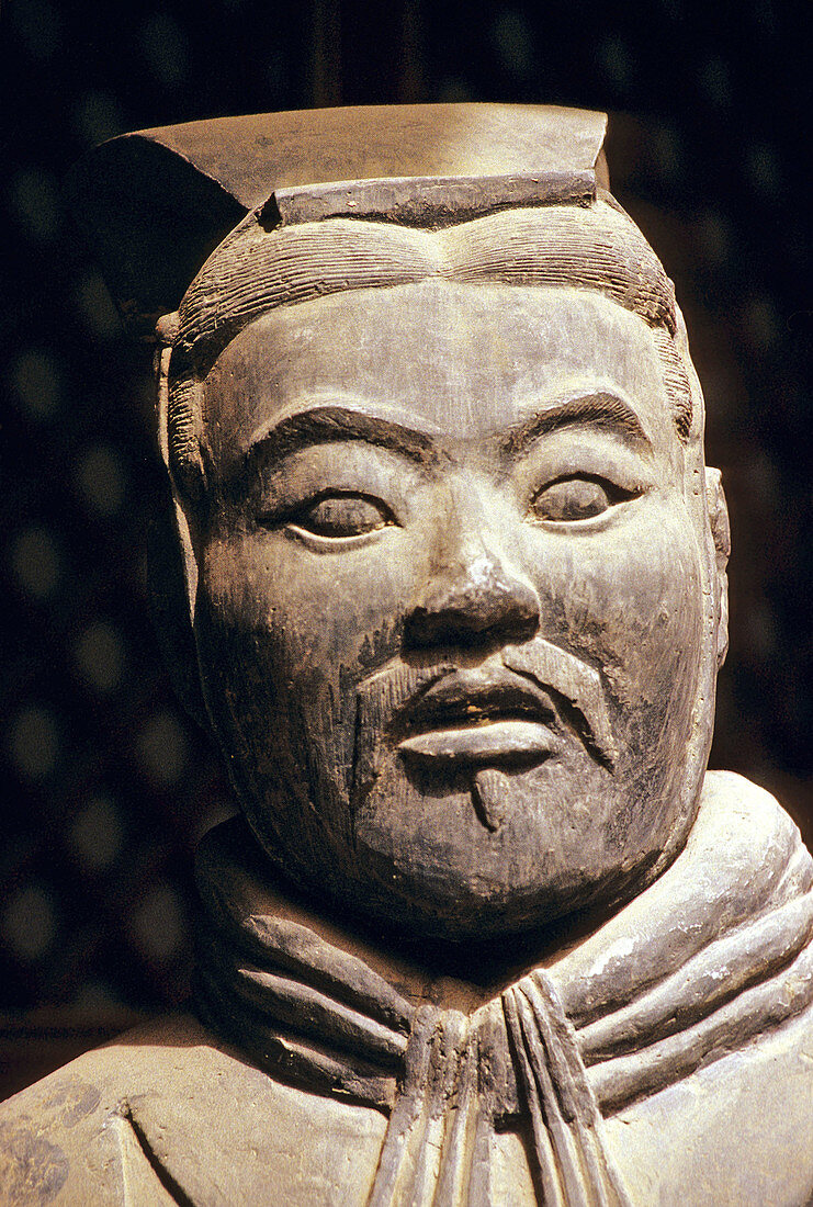 Terracotta warrior from excavations of Emperor Qin s buried army at Qinshihuang s museum. Xian, Shaanxi, China.